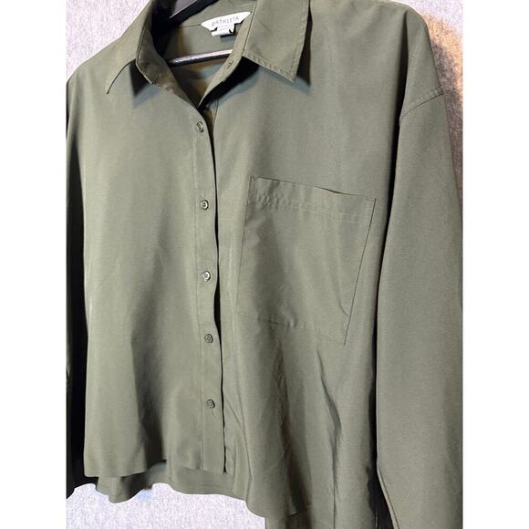 Athleta Womens Green Cropped Stretch Tech Long Sleeve Button Down - Large - Picture 2 of 7